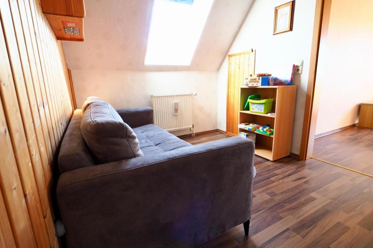 Ferienhaus Neumann - Ein Ganzes Haus Fuer Ihren Urlaub! Hessenburg Exteriör bild